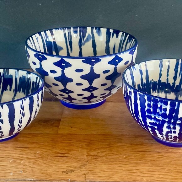 West Elm Indigo Blue and White Ceramic Bowls – Set of 3 - Picture 7 of 7